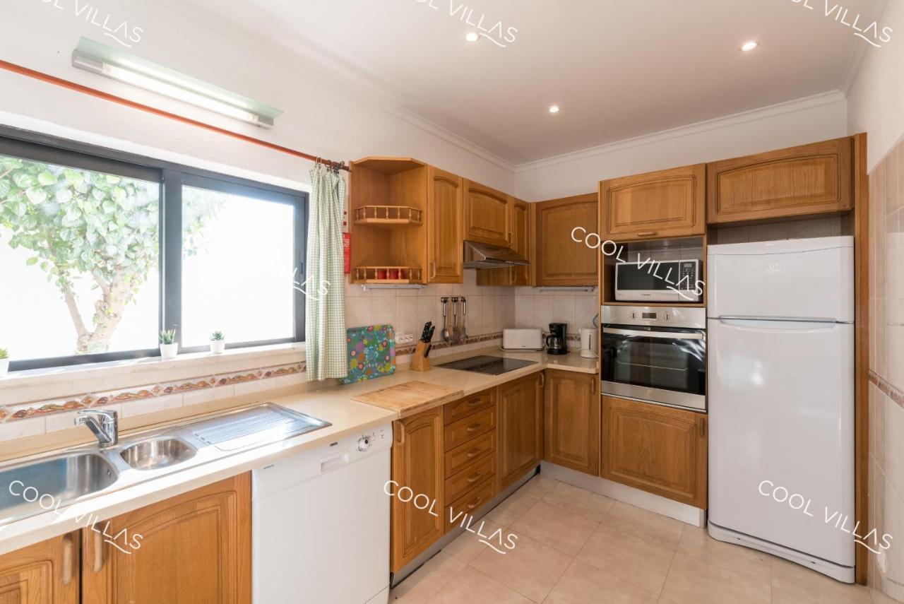 Apartamento Laurent - Beachfront And City Center Албуфейра Екстериор снимка