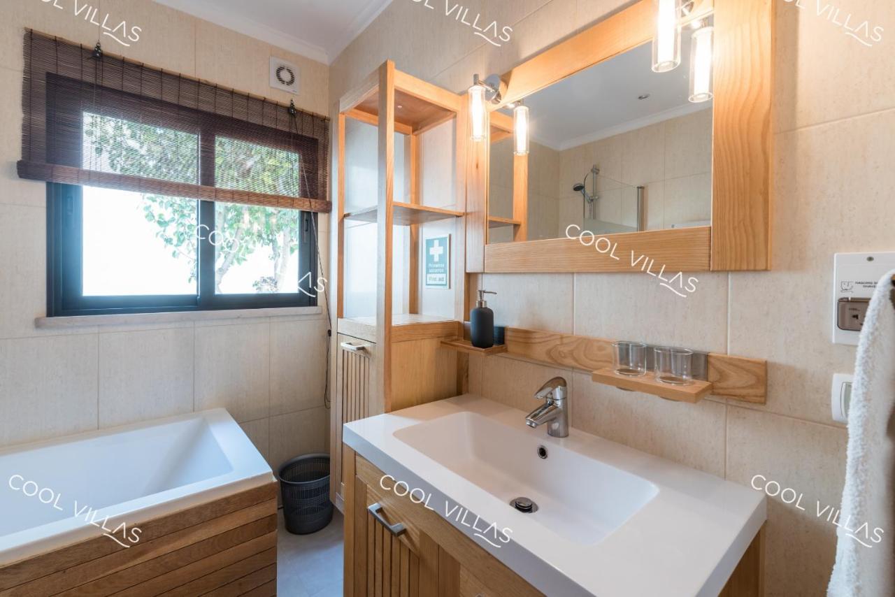 Apartamento Laurent - Beachfront And City Center Албуфейра Екстериор снимка